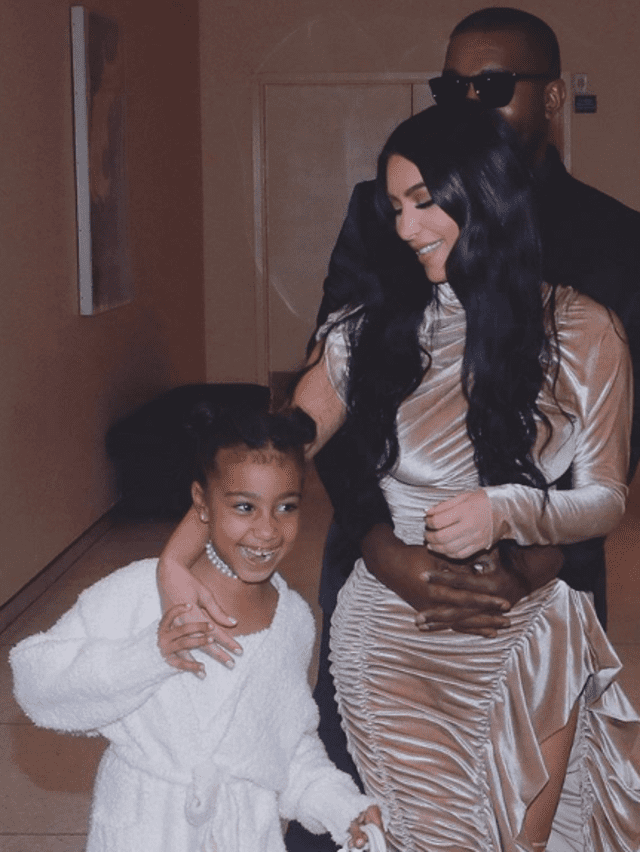 Kim Kardashian no tiene reparo alguno alguno a la hora de consentir a su pequeña.