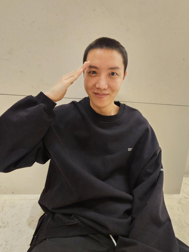 J-Hope como recluta del servicio militar de Corea. Foto: Hybe   
