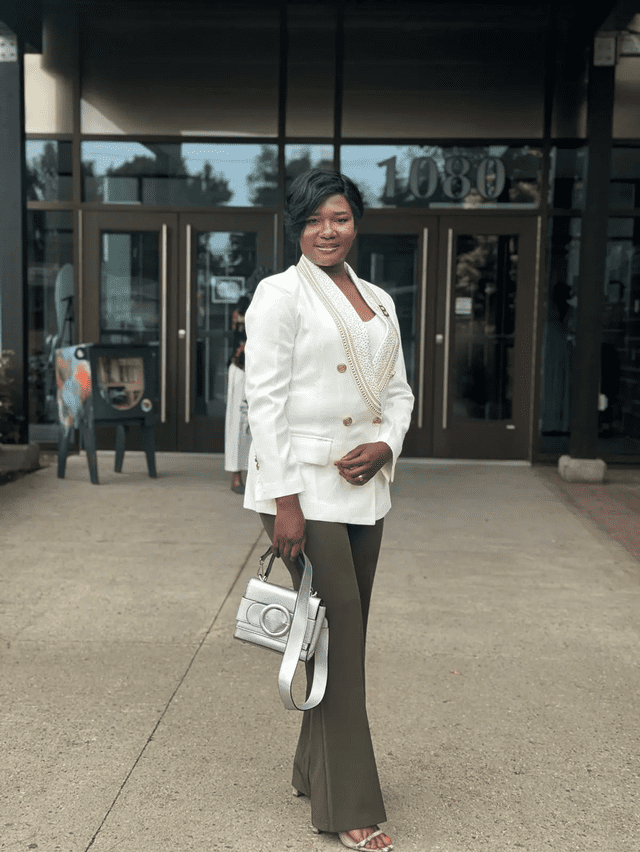 Esther Ngoy Tekele fue liberada una vez la AALV pagó su fianza de US$7.500