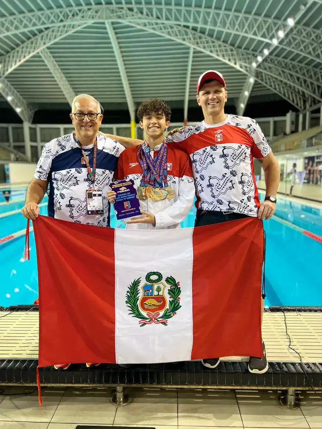 Su entrenador lo ha motivado en distintos aspectos, según narra. Foto: Cortesía.   
