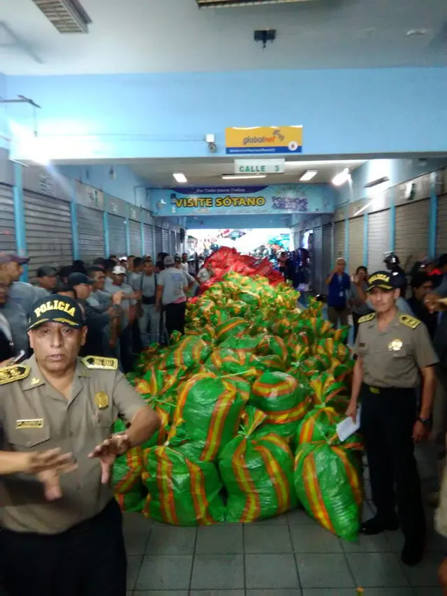 Polvos Azules: PNP y Fiscalía incautan 600 bultos con ropa falsificada [VIDEO]