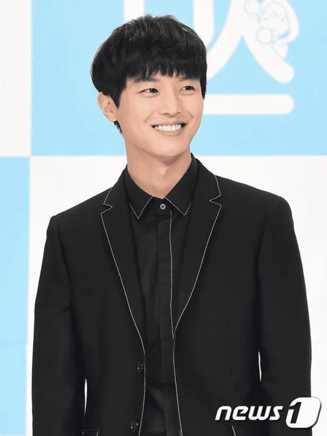 Yeo Woo Jin en la conferencia de prensa de Jefe Introvertido (2017). Foto: News1