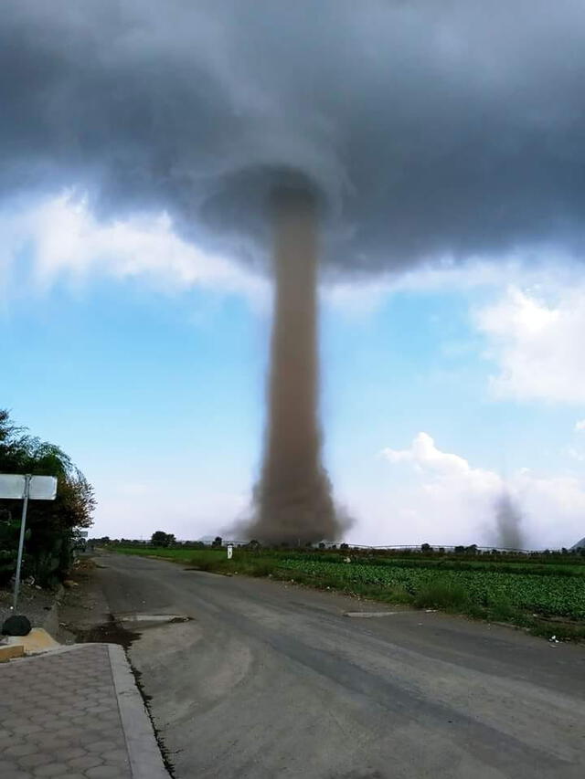 Tornado captado en Puebla en San Nicolás Buenos Aires.