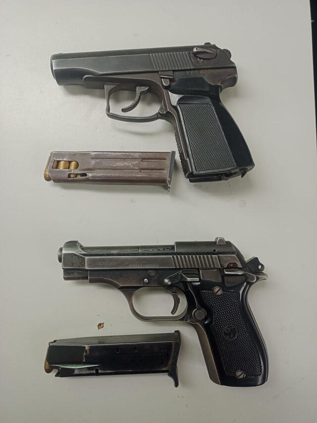  Se les incautaron armas a los detenidos. Foto: PNP   