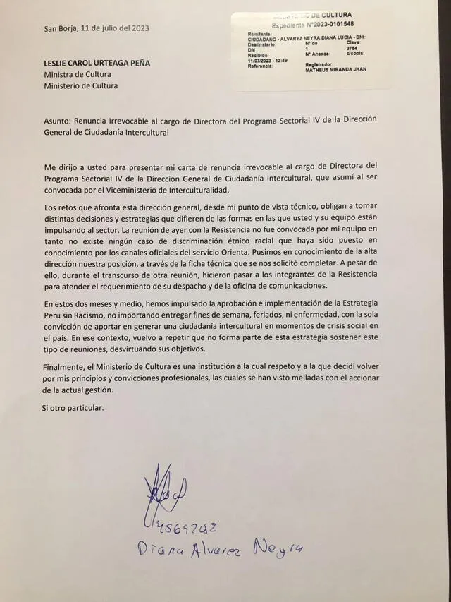 Renuncia de Álvarez presentada a la ministra de Cultura. Foto: documento.   