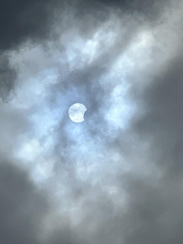  Eclipse observado desde Iquitos. Foto: Patricio Valderrama-Murillo    