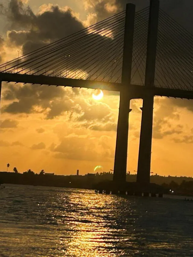 Eclipse solar en la región noreste de Brasil en la ciudad de Manaus. Foto: Choquei/'X' Eclipse solar en la región noreste de Brasil en la ciudad de Manaus. Foto: Choquei/'X'