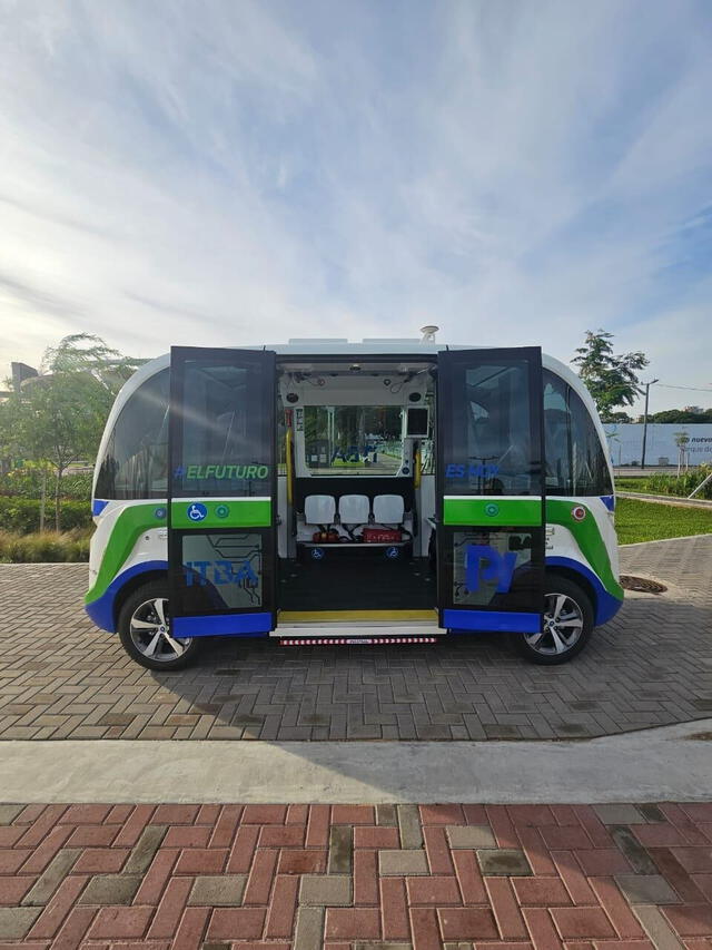 Este innovador transporte sin conductor funciona de manera completamente eléctrica, con 10 horas de autonomía. Foto: La Nación.  