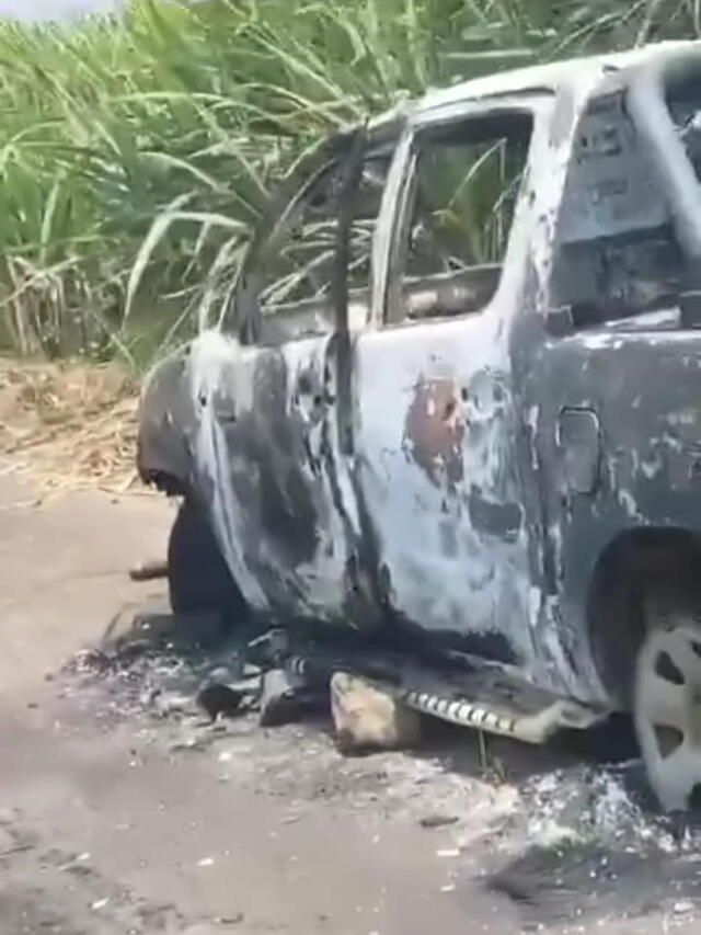  Vehículo fue incendiado. Foto: La verdad del pueblo    