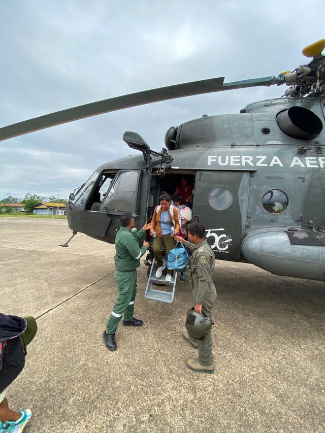  Ciudadanos de la comunidad Monte Salvado son trasladados a zonas seguras. Foto: Mindef   