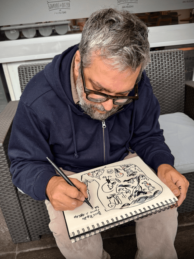 Liniers: “La gente piensa que el artista va a decir algo nuevo y va a ser como una verdad revelada. Y eso no existe ni en la religión, ni en la filosofía, ya está todo dicho”. Liniers: “La gente piensa que el artista va a decir algo nuevo y va a ser como una verdad revelada. Y eso no existe ni en la religión, ni en la filosofía, ya está todo dicho”.