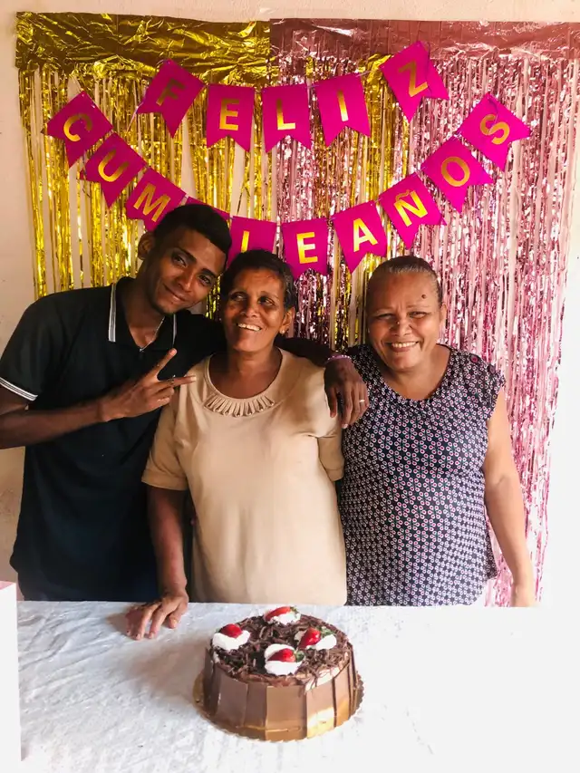 José Pérez Maita (izq.) salió de prisión con un miedo constante a ser nuevamente encarcelado.