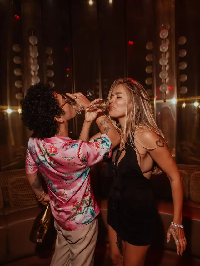 Karol G publicó cariñosas fotos junto a Bruno Mars el 29 de agosto