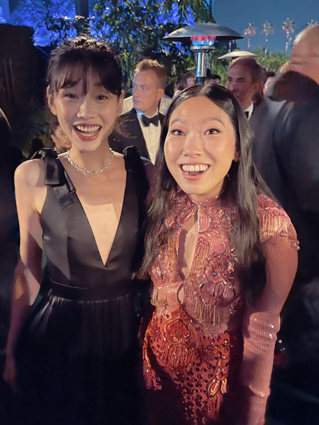 Jung Ho Yeon y Nora Lum (Awkwafina). Foto: Instagram