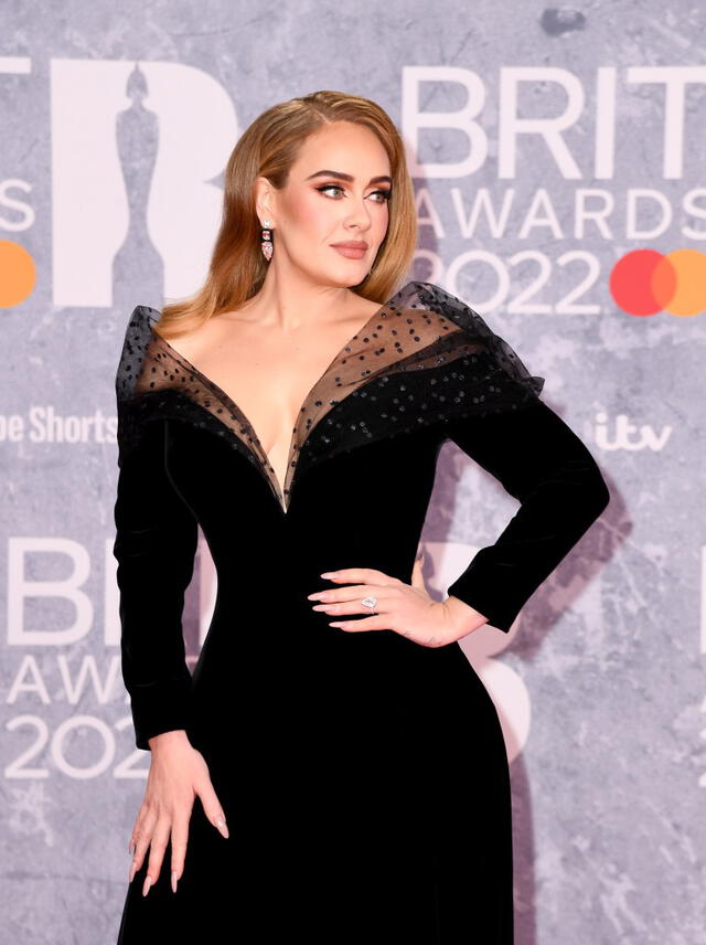Adele en los BRIT AWARDS 2022. Foto: Page Six