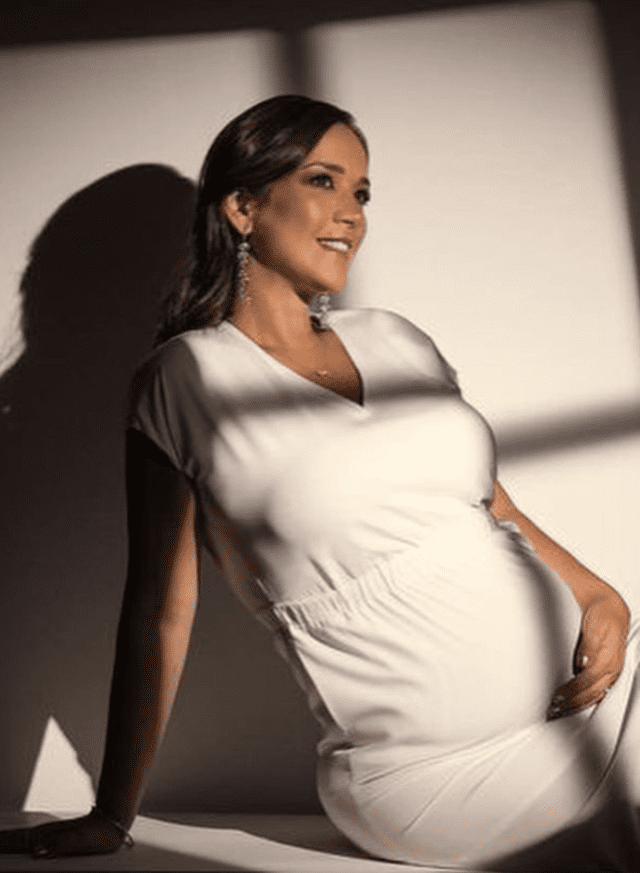  Marina Mora emocionada por su primer embarazo. Foto: Instagram/Marina Mora   