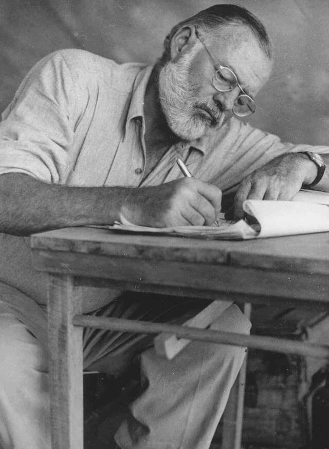  Ernest Hemingway fue un reconocido escritor estadounidense. Foto: GATOPARDO   