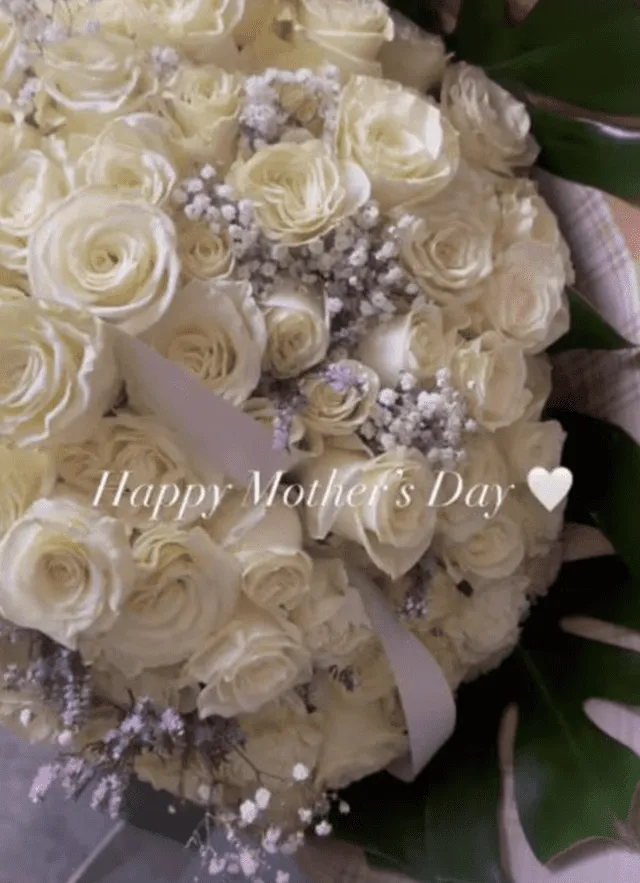 Paula Manzanal fue sorprendida con rosas blancas. Foto: Instagram/Paula Manzanal   