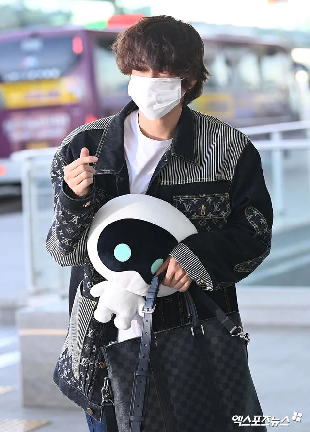 Jin de BTS en el aeropuerto de Incheon. Foto: XsportsNews