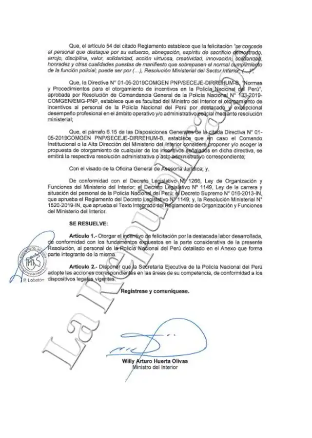 Felicitaciones del exministro Willy Huerta a efectivos de la PNP Felicitaciones del exministro Willy Huerta a efectivos de la PNP