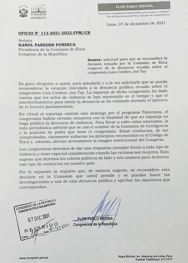 Flor Pablo envió una solicitud de reconsideración a Karol Paredes, presidenta de la Comisión de Ética. Foto: Captura de documento oficial