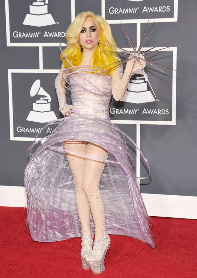 Lady Gaga en Premios Grammy, 2010