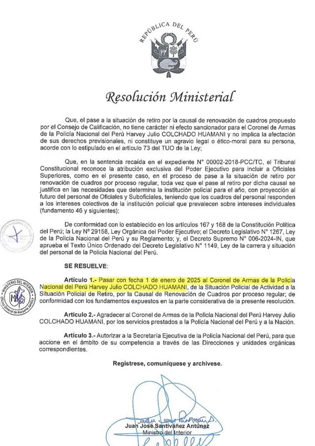  Resolución ministerial que anuncia el retiro de Harvey Colchado por "renovación de cuadros", firmada por el ministro Juan José Santiváñez | Créditos: difusión.    