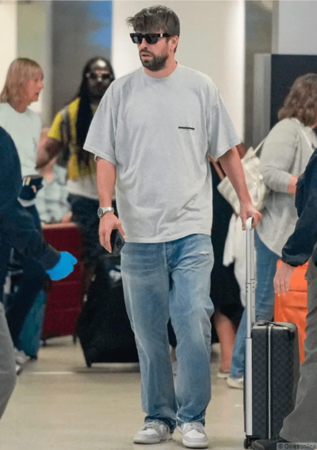  Gerard Piqué tras su llegada a Miami. Foto: Revista Hola    