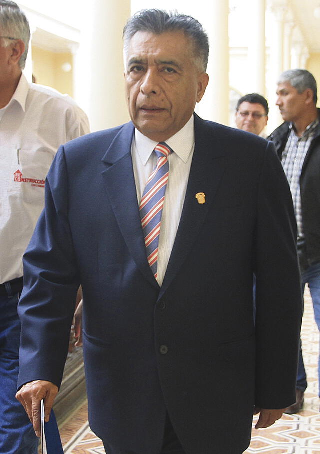 Rechazan hábeas corpus que presentó alcalde Cornejo para librarse de presunta indagación