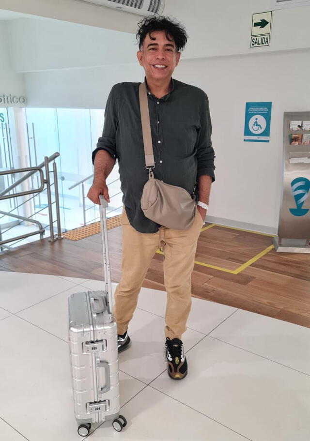 Ernesto Pimentel se sometió a trasplante de cadera tras caminar ocho años con bastón. Foto: Ernesto Pimentel/Instagram
