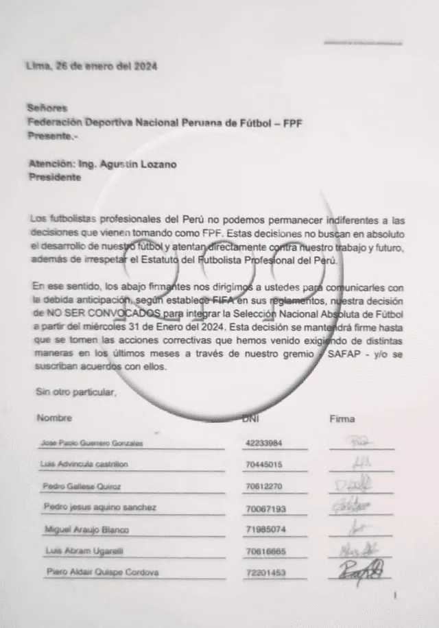 Carta de los futbolistas peruanos que será enviada a la FPF. Foto: RPP   