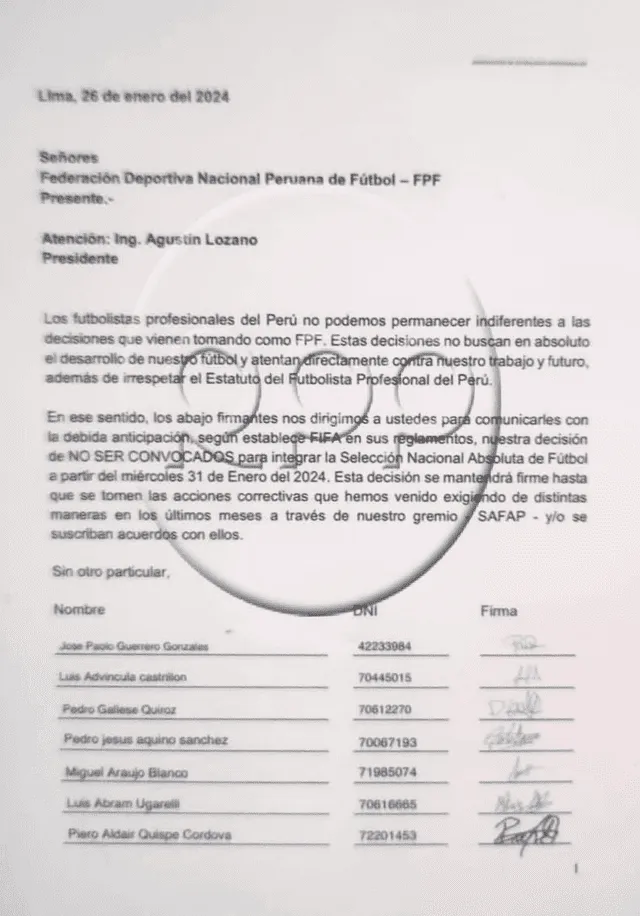 Carta de los futbolistas peruanos que será enviada a la FPF. Foto: RPP 