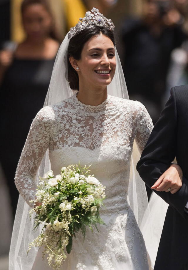 Alessandra de Osma lució radiante en el día de su boda religiosa.
