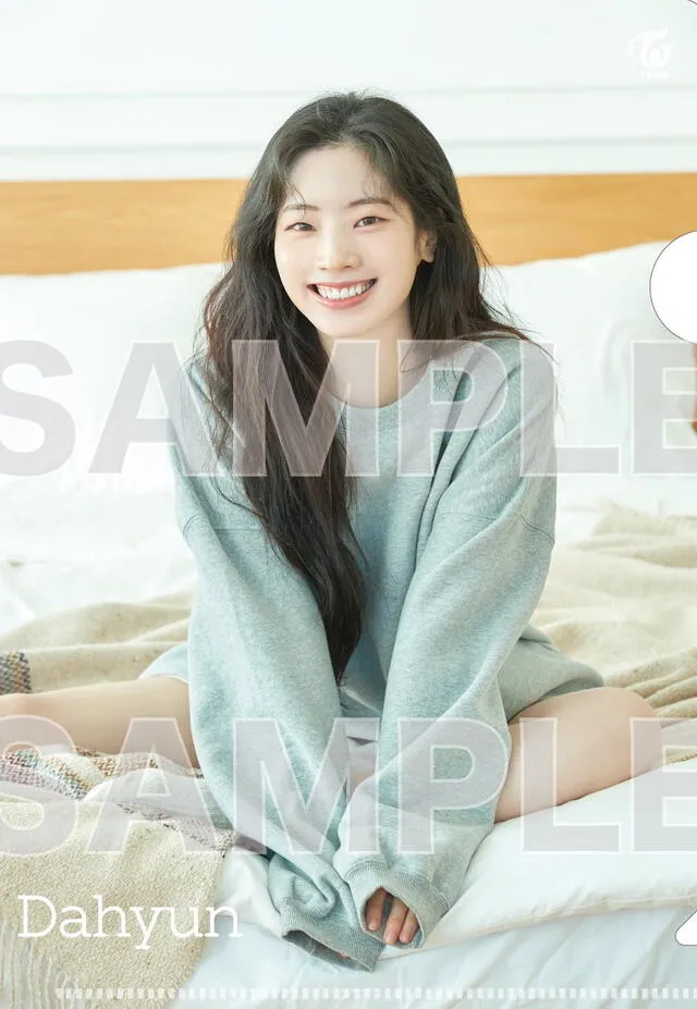 Foto preview del photobook "Yes, I am Dahyun". Foto: Twitter