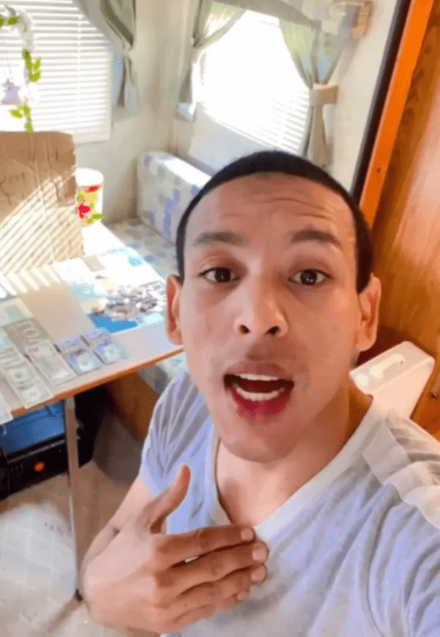 Leito en sus redes sociales presumía de su gran cantidad de dinero en Estados Unidos. Foto: TikTok/Captura.    