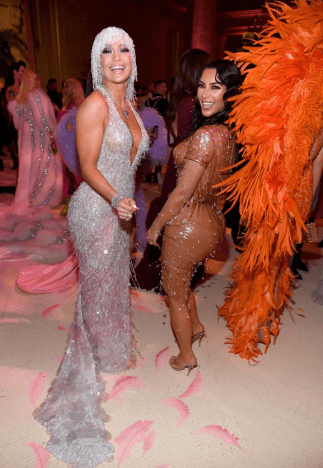 Jennifer Lopez y Kim Kardashian