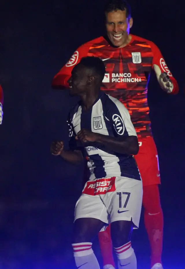 Cristian Zúñiga usó la 17 en Alianza Lima. Foto: La República   