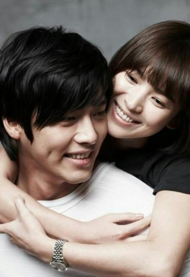 Song Hye Kyeo y Hyun Bin mantuvieron un mediático romance que terminó en 2011, por diferencias en el horario según dijeron sus respectivas agencias.
