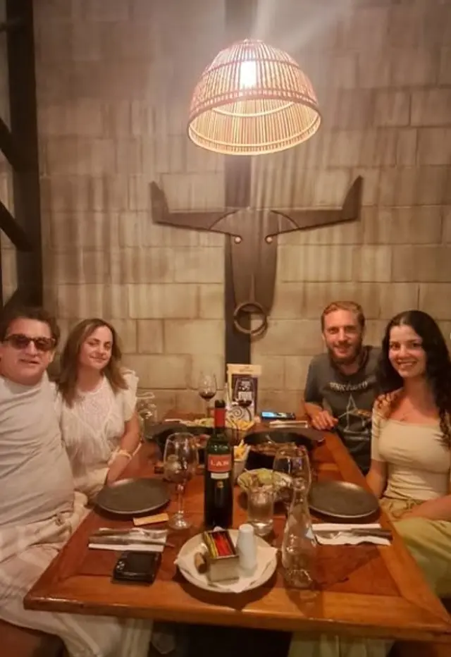 Cena de las mellizas de Sergio Galliani. Foto: Instagram Cena de las mellizas de Sergio Galliani. Foto: Instagram