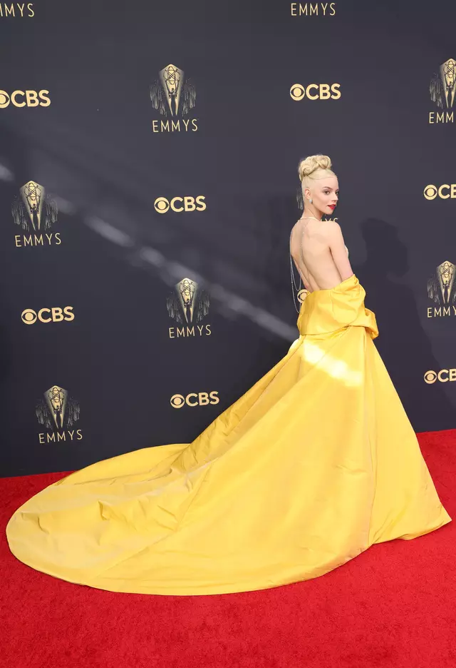 Anya Taylor-Joy en los Premios Emmy 2021. Anya Taylor-Joy en los Premios Emmy 2021.