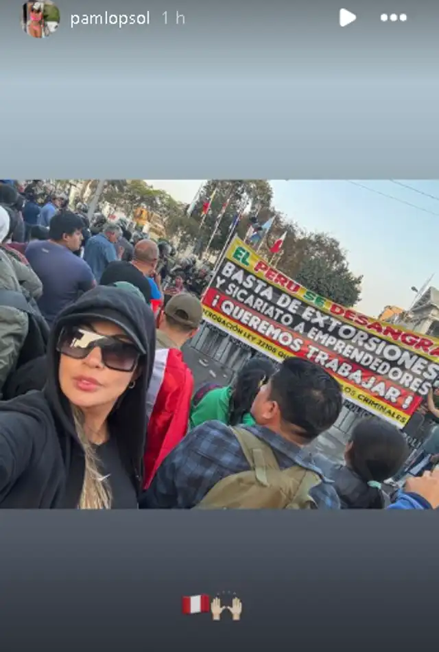 Pamela López en las protestas contra la ola de extorsiones. Foto: Instagram.   