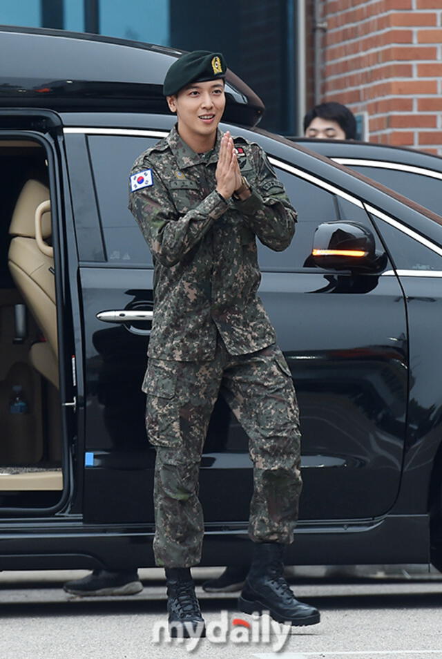 Jung Yong Hwa, líder de CNBLUE, culminó su servicio militar