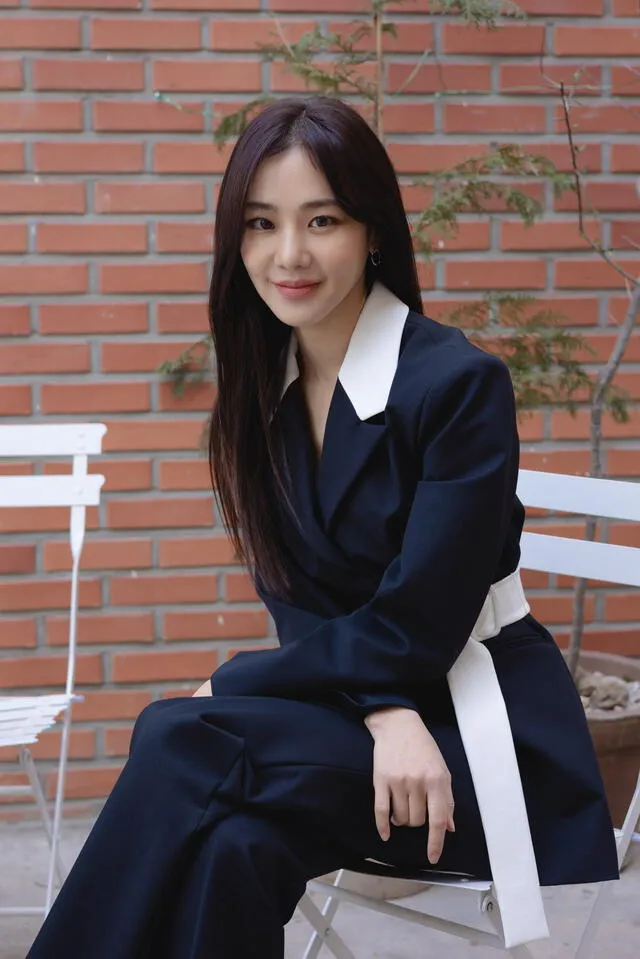 Han Ji Eun serie "Ask the stars". Foto: Naver