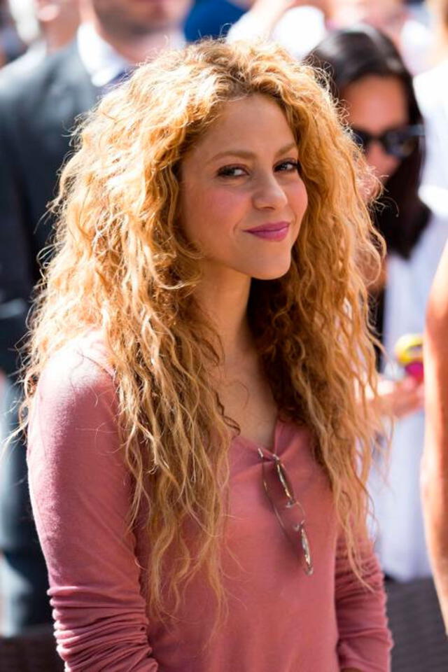 Desde hace más de una década, Shakira suele mostrarse con un look natural.