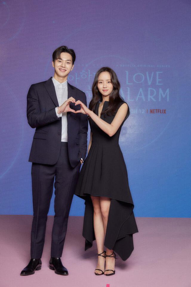 Song Kang y Kim So Hyun en conferencia de prensa de Love Alarm 2. Foto: Netflix Kr