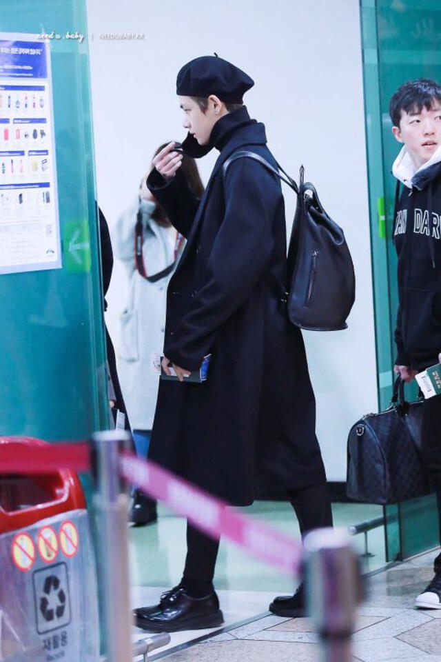 Moda de aeropuerto de V de BTS.