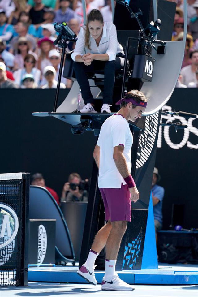 La jueza Marijana Veljovic advirtió a Federer por una obscenidad verbal. Foto: EFE.