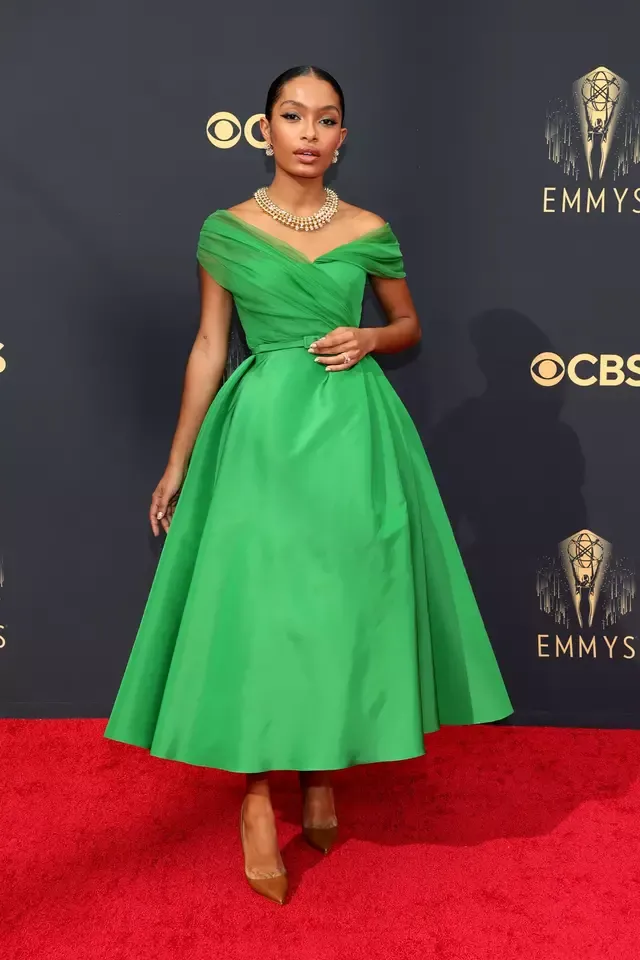 Yara Shahidi en los Premios Emmy 2021. Yara Shahidi en los Premios Emmy 2021.