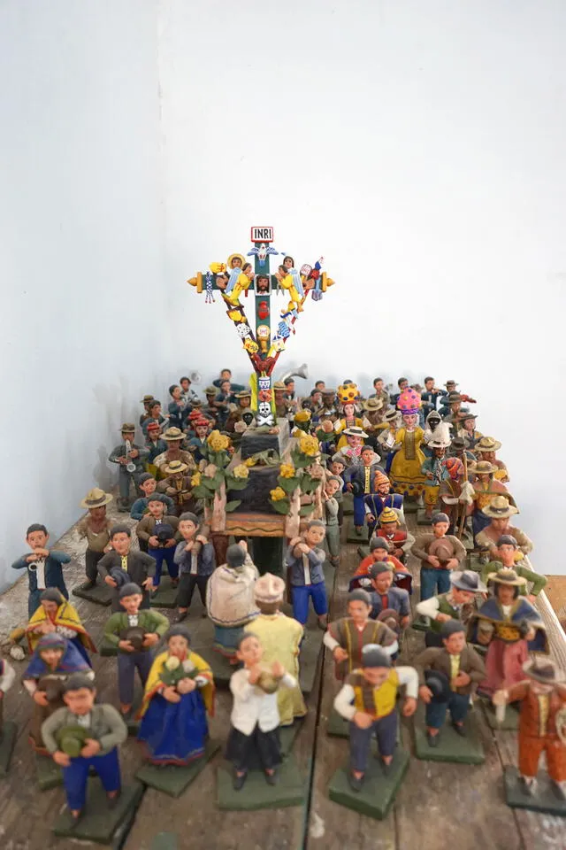 La exposición Describiendo nuestro pueblo muestra el talento artístico de cuatro generaciones de la familia Gonzales, de Junín.