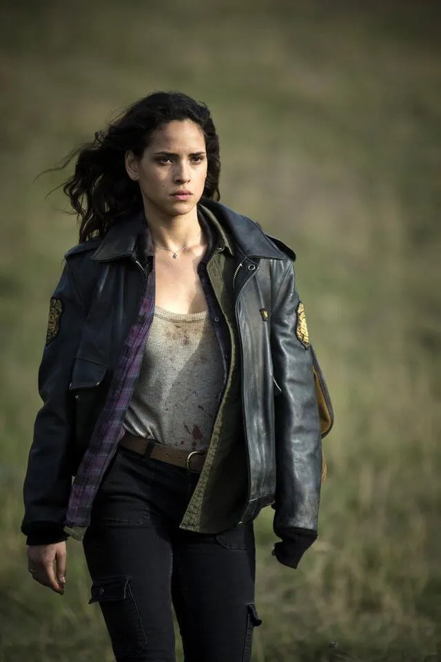 Adria Arjona, Emerald city